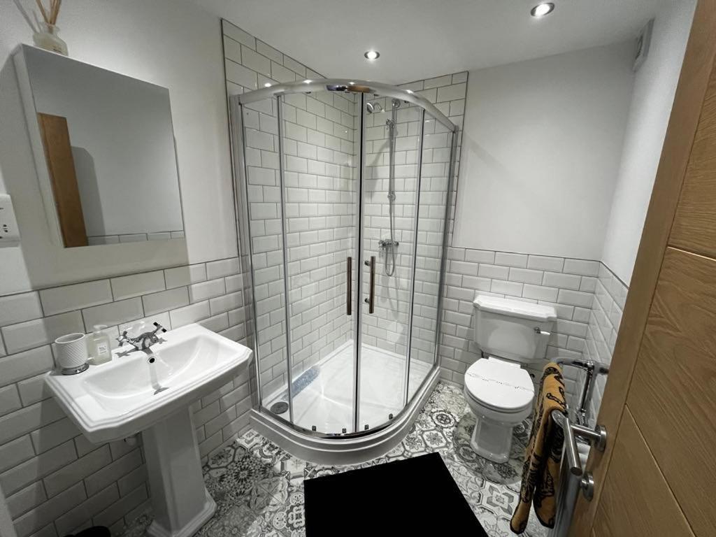 Sterling Stylish 2 Bedroom Central Modern Apartment Darlington  Exterior foto